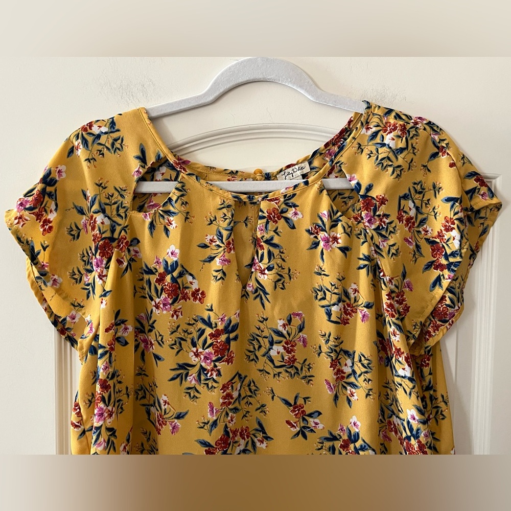 Lily White Yellow Floral Cut Out Blouse Women’s Size XL - Picture 8 of 14